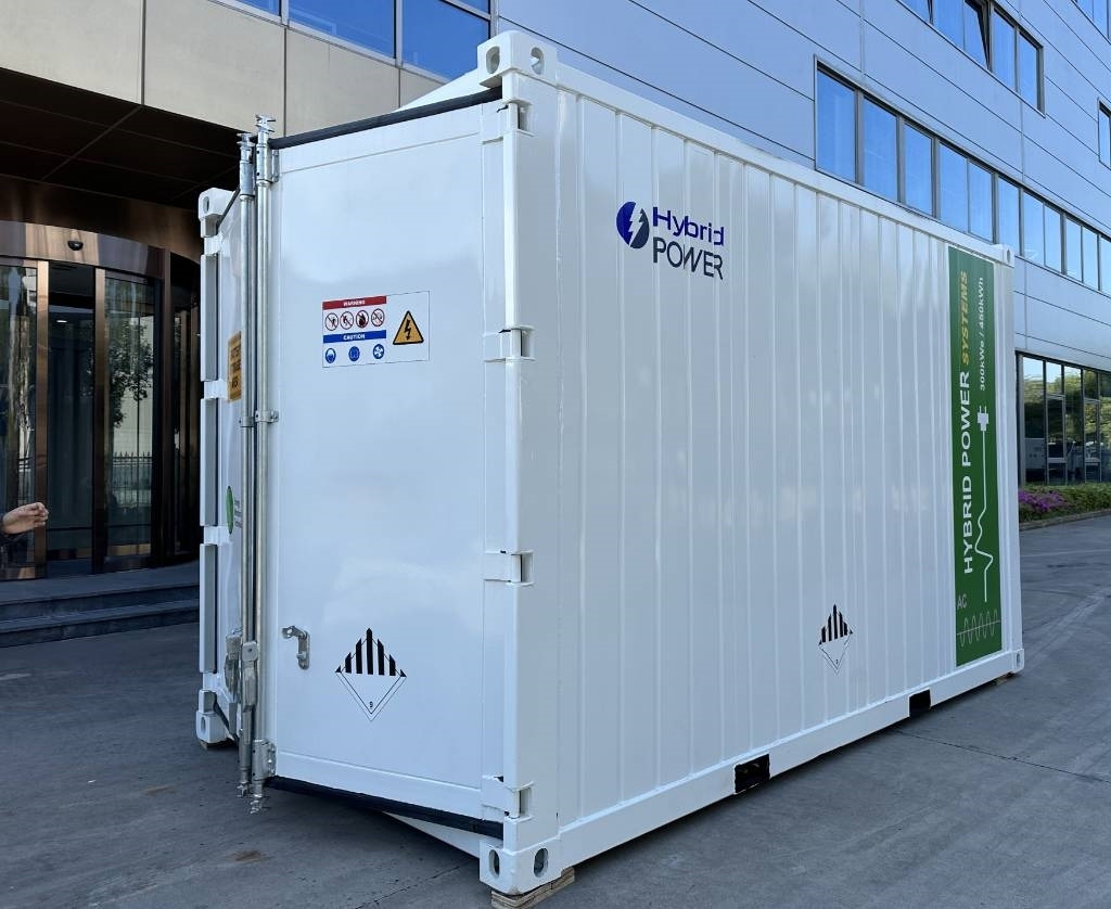 PHE300 Hybrid Energy System - 300 kVA - 345 kWh - Generatorski set: slika PHE300 Hybrid Energy System - 300 kVA - 345 kWh - Generatorski set PHE300 Hybrid Energy System - 300 kVA - 345 kWh - Generatorski set: slika PHE300 Hybrid Energy System - 300 kVA - 345 kWh - Generatorski set