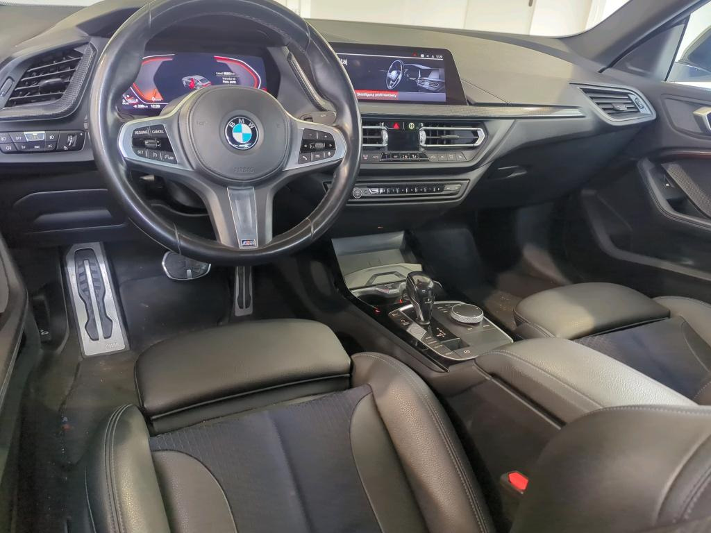 BMW 218d M Sport SEDAN - Limuzina: slika BMW 218d M Sport SEDAN - Limuzina BMW 218d M Sport SEDAN - Limuzina: slika BMW 218d M Sport SEDAN - Limuzina