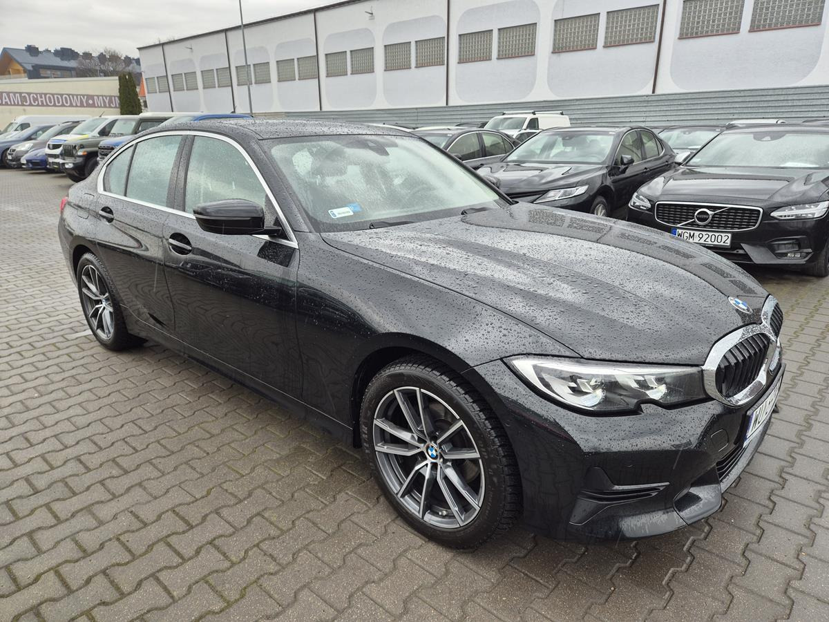 BMW 320I XDRIVE SEDAN - Automobil: slika BMW 320I XDRIVE SEDAN - Automobil BMW 320I XDRIVE SEDAN - Automobil: slika BMW 320I XDRIVE SEDAN - Automobil