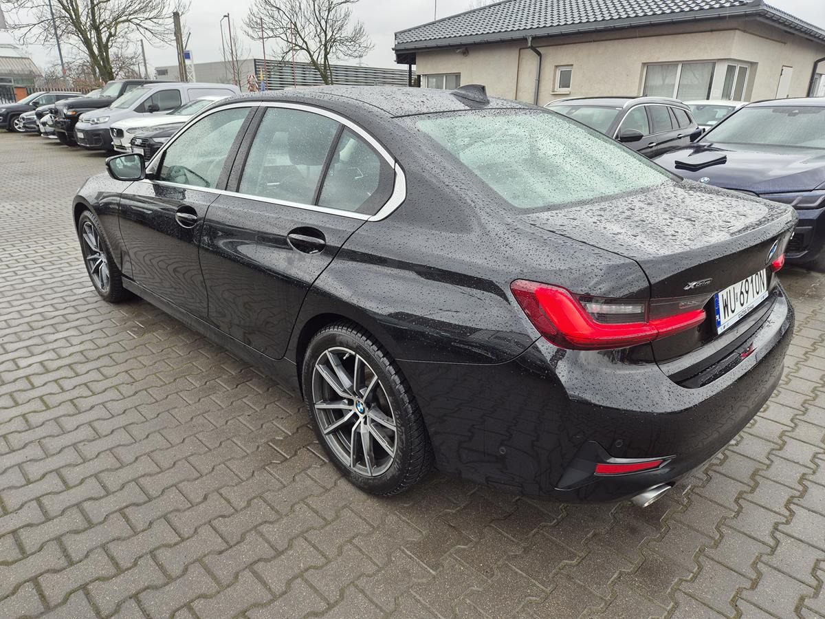 BMW 320I XDRIVE SEDAN - Automobil: slika BMW 320I XDRIVE SEDAN - Automobil BMW 320I XDRIVE SEDAN - Automobil: slika BMW 320I XDRIVE SEDAN - Automobil