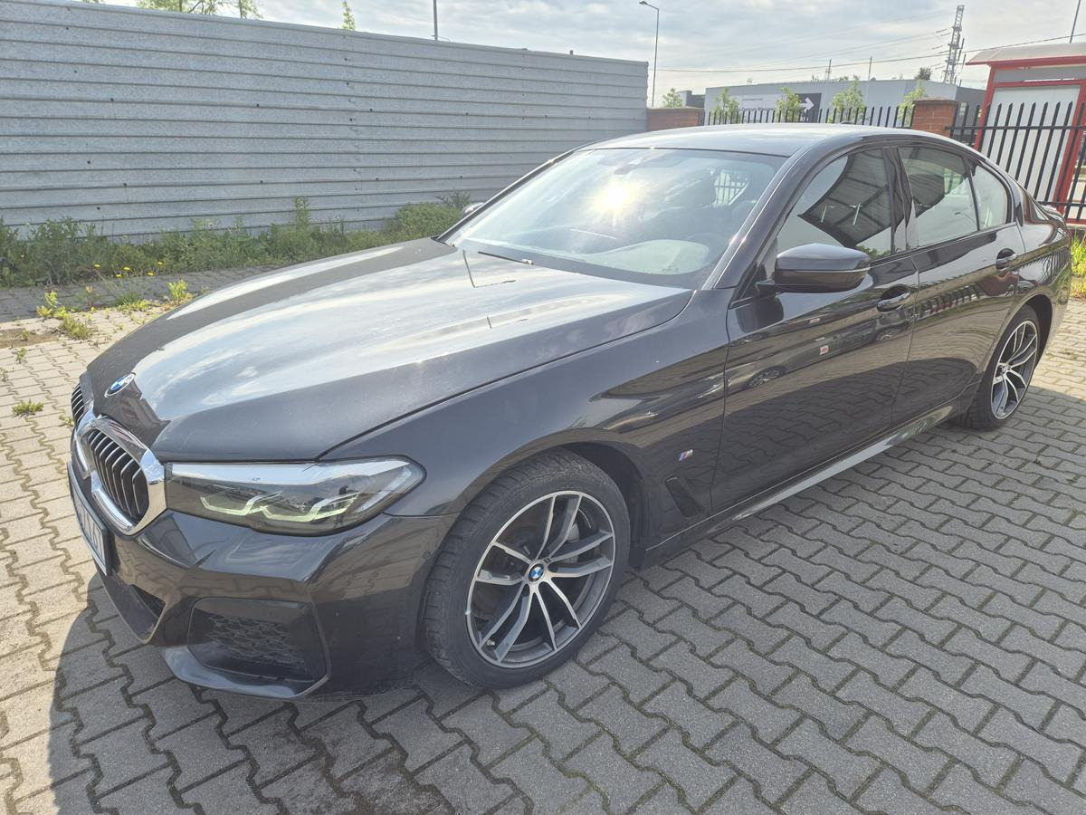 BMW 520D XDRIVE SEDAN - Limuzina: slika BMW 520D XDRIVE SEDAN - Limuzina BMW 520D XDRIVE SEDAN - Limuzina: slika BMW 520D XDRIVE SEDAN - Limuzina