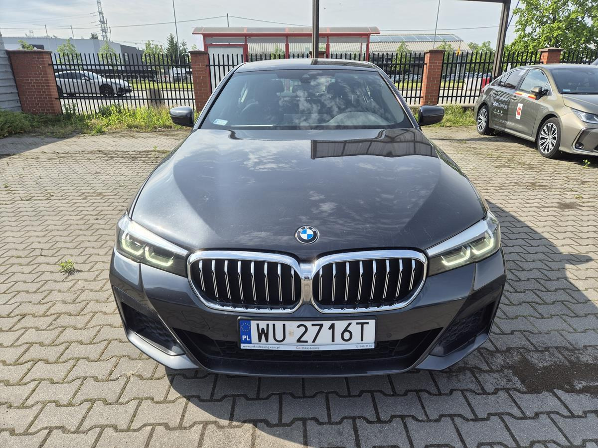 BMW 520D XDRIVE SEDAN - Limuzina: slika BMW 520D XDRIVE SEDAN - Limuzina BMW 520D XDRIVE SEDAN - Limuzina: slika BMW 520D XDRIVE SEDAN - Limuzina