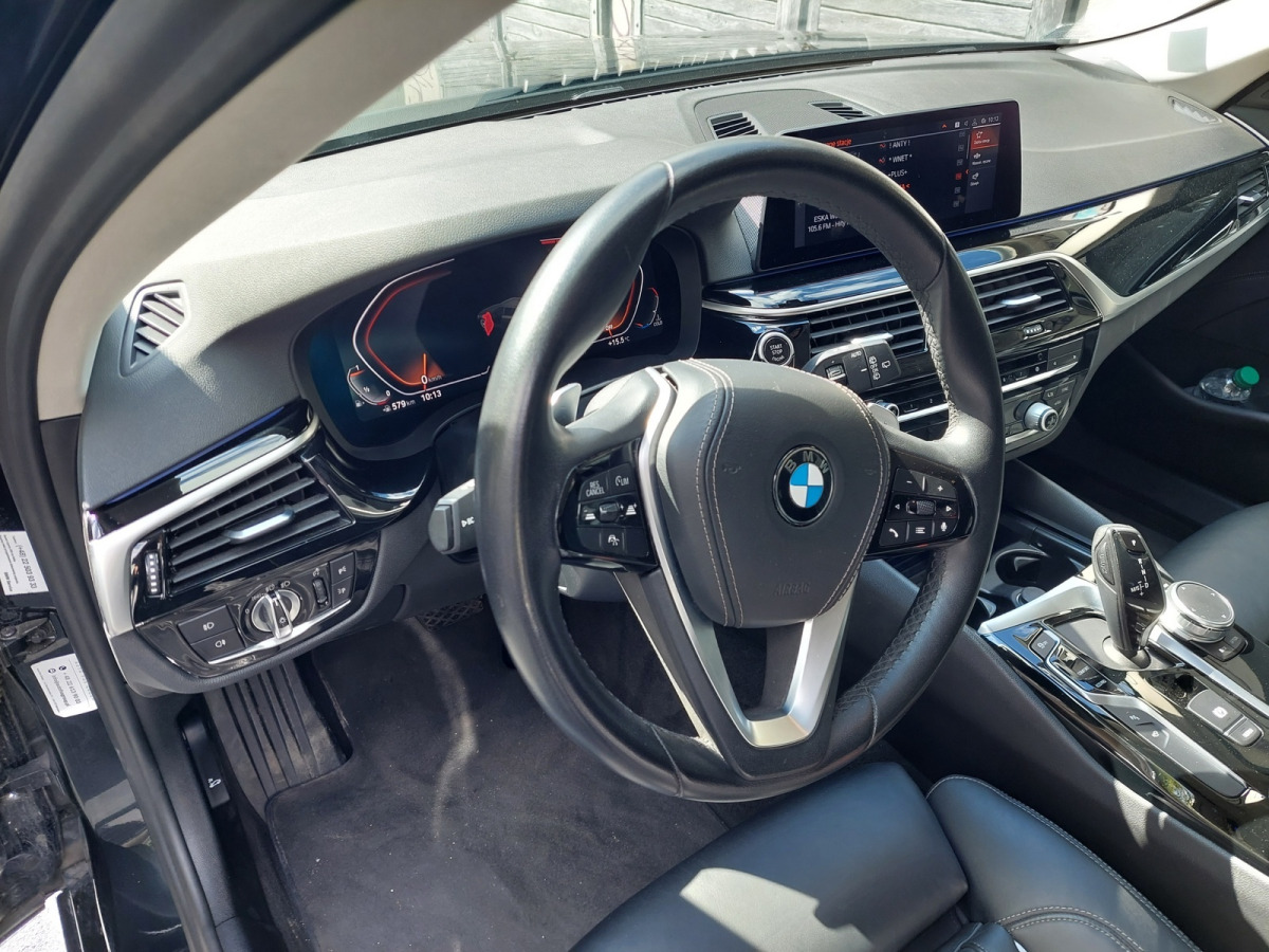 BMW 530I XDRIVE KOMBI - Automobil: slika BMW 530I XDRIVE KOMBI - Automobil BMW 530I XDRIVE KOMBI - Automobil: slika BMW 530I XDRIVE KOMBI - Automobil