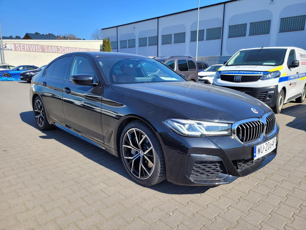 BMW 540D XDRIVE SEDAN - Limuzina: slika BMW 540D XDRIVE SEDAN - Limuzina BMW 540D XDRIVE SEDAN - Limuzina: slika BMW 540D XDRIVE SEDAN - Limuzina