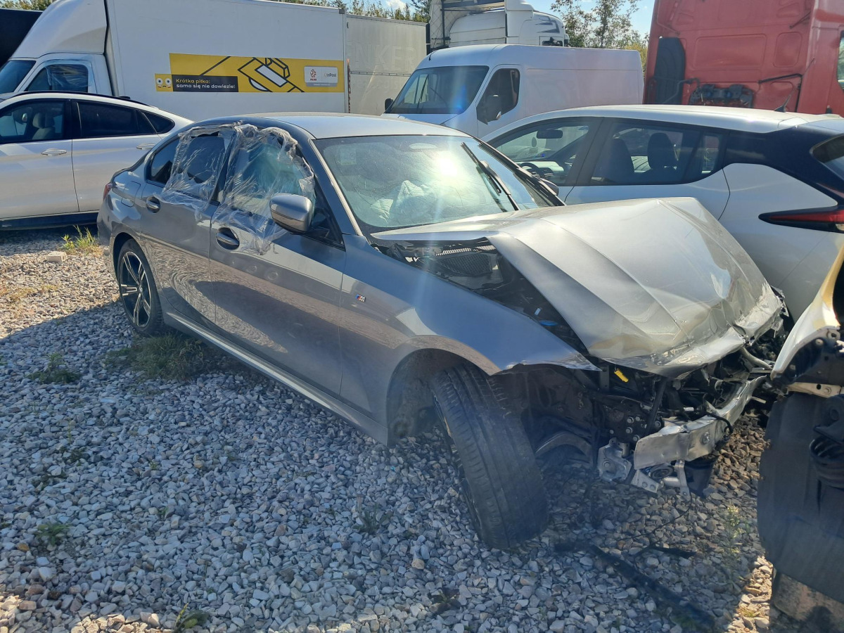 BMW SERIA-3 SEDAN - Automobil: slika BMW SERIA-3 SEDAN - Automobil BMW SERIA-3 SEDAN - Automobil: slika BMW SERIA-3 SEDAN - Automobil