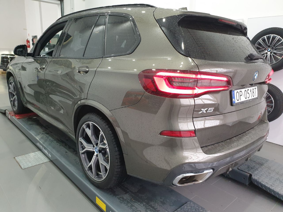 BMW X5 xDrive45e aut SUV - SUV: slika BMW X5 xDrive45e aut SUV - SUV BMW X5 xDrive45e aut SUV - SUV: slika BMW X5 xDrive45e aut SUV - SUV