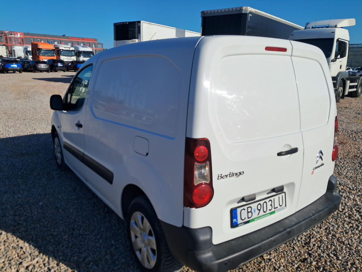 CITROEN BERLINGO FURGON BLASZAK - Furgon: slika CITROEN BERLINGO FURGON BLASZAK - Furgon CITROEN BERLINGO FURGON BLASZAK - Furgon: slika CITROEN BERLINGO FURGON BLASZAK - Furgon