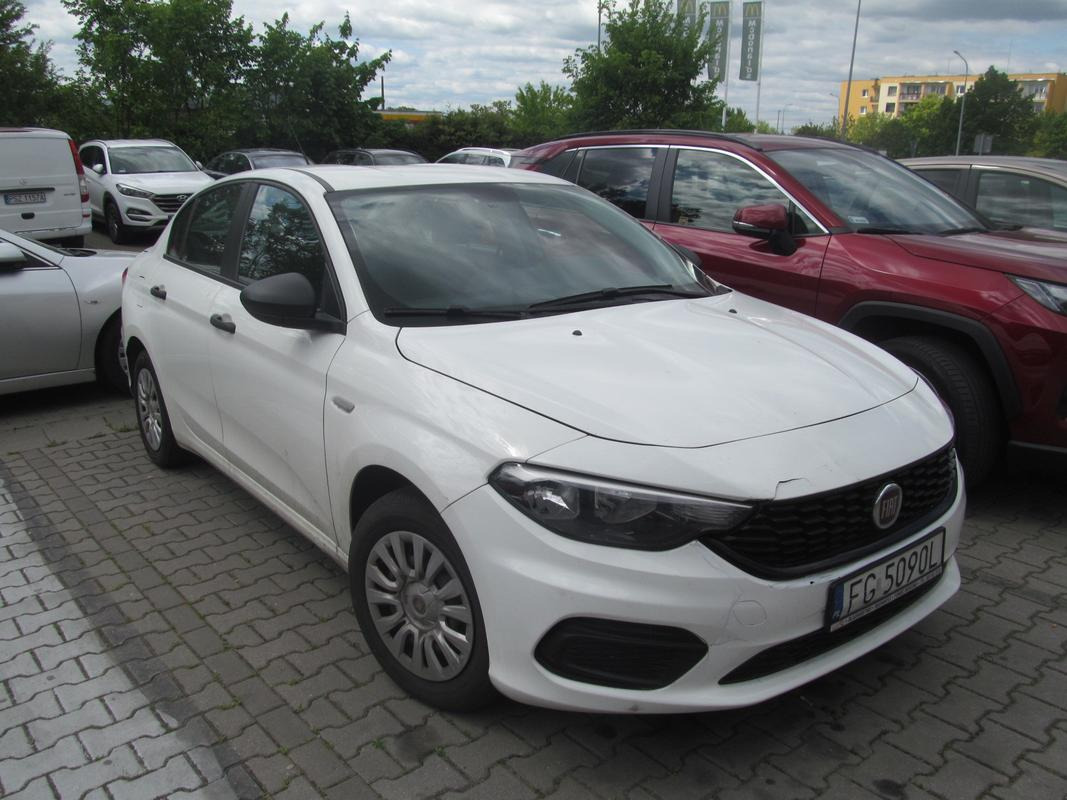 FIAT TIPO SEDAN - Limuzina: slika FIAT TIPO SEDAN - Limuzina FIAT TIPO SEDAN - Limuzina: slika FIAT TIPO SEDAN - Limuzina