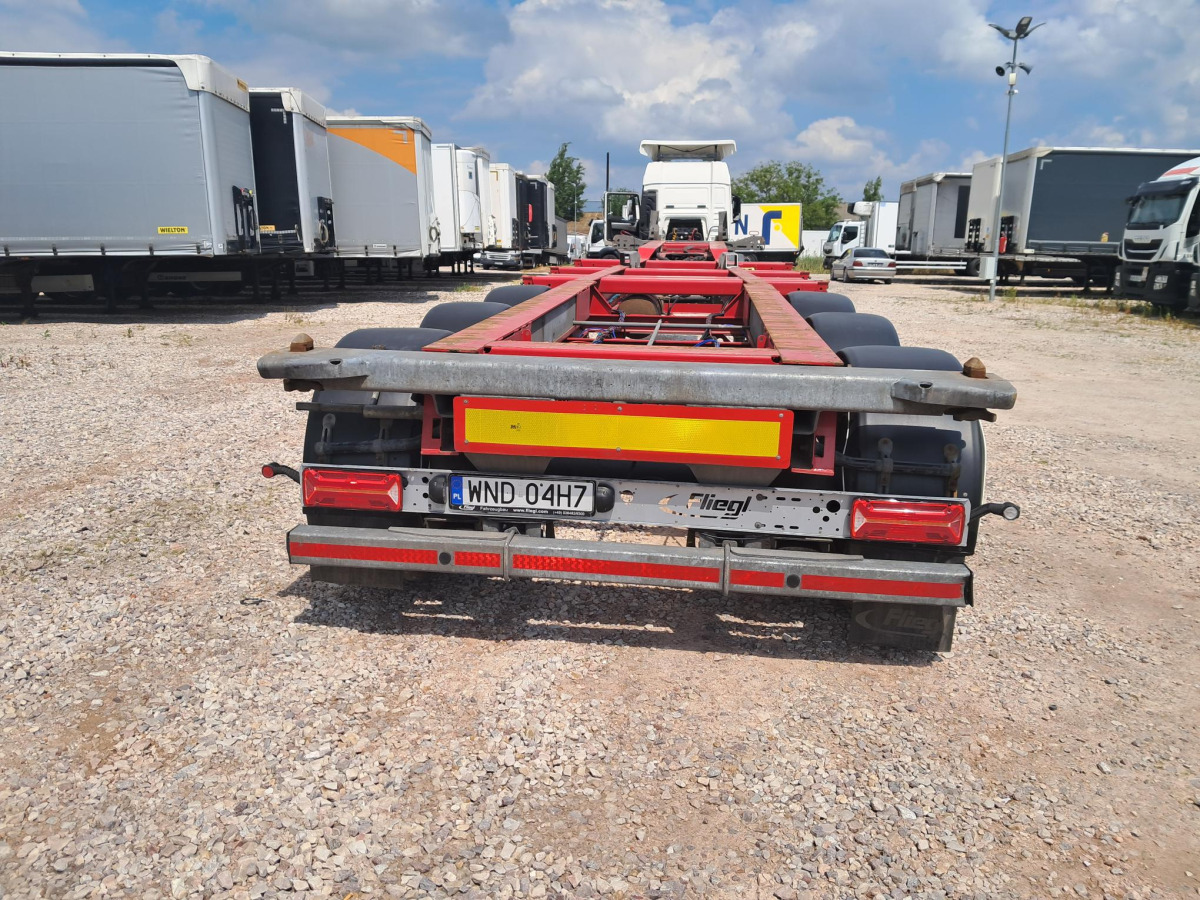 FLIEGL SDS 380 KONTENEROWA - Prikolica sa zatvorenim sandukom: slika FLIEGL SDS 380 KONTENEROWA - Prikolica sa zatvorenim sandukom FLIEGL SDS 380 KONTENEROWA - Prikolica sa zatvorenim sandukom: slika FLIEGL SDS 380 KONTENEROWA - Prikolica sa zatvorenim sandukom