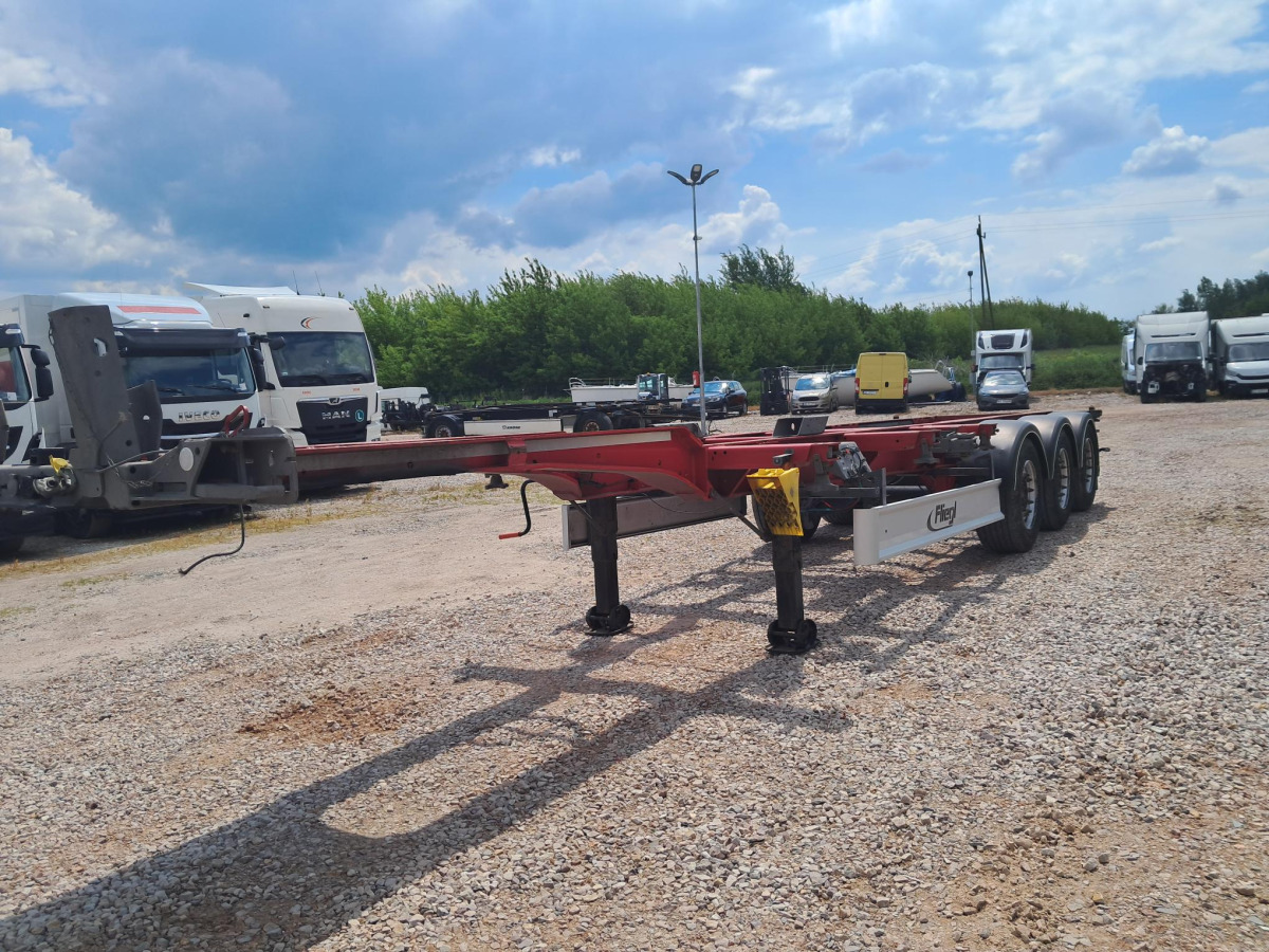FLIEGL SDS 380 KONTENEROWA - Prikolica sa zatvorenim sandukom: slika FLIEGL SDS 380 KONTENEROWA - Prikolica sa zatvorenim sandukom FLIEGL SDS 380 KONTENEROWA - Prikolica sa zatvorenim sandukom: slika FLIEGL SDS 380 KONTENEROWA - Prikolica sa zatvorenim sandukom