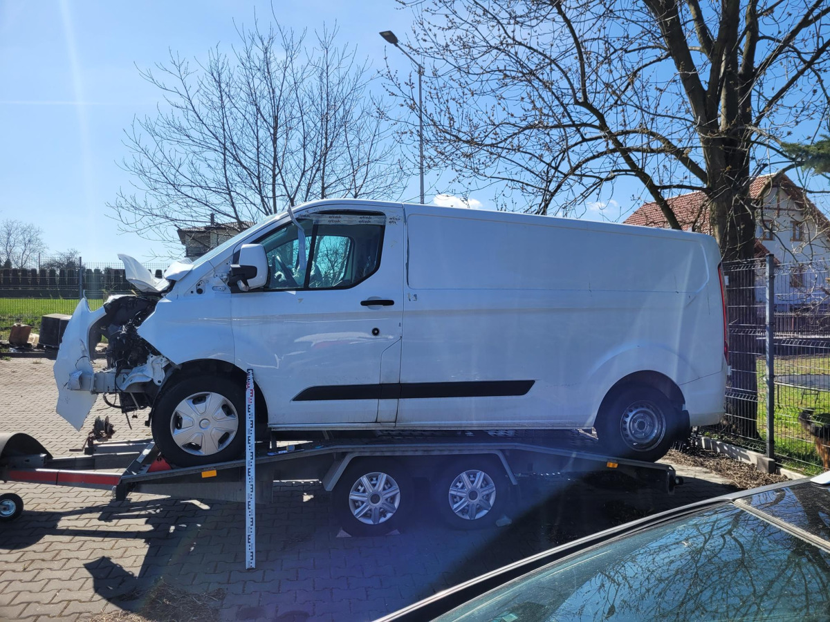 FORD TRANSIT CUSTOM FURGON BLASZAK - Furgon: slika FORD TRANSIT CUSTOM FURGON BLASZAK - Furgon FORD TRANSIT CUSTOM FURGON BLASZAK - Furgon: slika FORD TRANSIT CUSTOM FURGON BLASZAK - Furgon