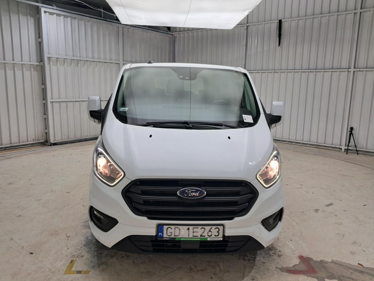FORD TRANSIT CUSTOM VAN - Furgon: slika FORD TRANSIT CUSTOM VAN - Furgon FORD TRANSIT CUSTOM VAN - Furgon: slika FORD TRANSIT CUSTOM VAN - Furgon