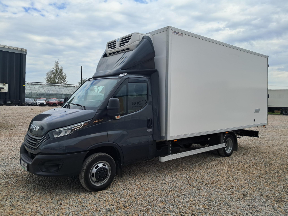 IVECO DAILY 50C18 CHŁODNIA/IZOTERMA - Dostavno vozilo hladnjača: slika IVECO DAILY 50C18 CHŁODNIA/IZOTERMA - Dostavno vozilo hladnjača IVECO DAILY 50C18 CHŁODNIA/IZOTERMA - Dostavno vozilo hladnjača: slika IVECO DAILY 50C18 CHŁODNIA/IZOTERMA - Dostavno vozilo hladnjača