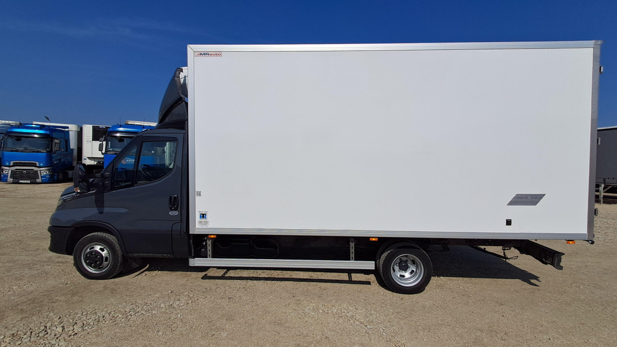IVECO DAILY 50C18 CHŁODNIA Z AGREGATEM - Kamion hladnjača: slika IVECO DAILY 50C18 CHŁODNIA Z AGREGATEM - Kamion hladnjača IVECO DAILY 50C18 CHŁODNIA Z AGREGATEM - Kamion hladnjača: slika IVECO DAILY 50C18 CHŁODNIA Z AGREGATEM - Kamion hladnjača