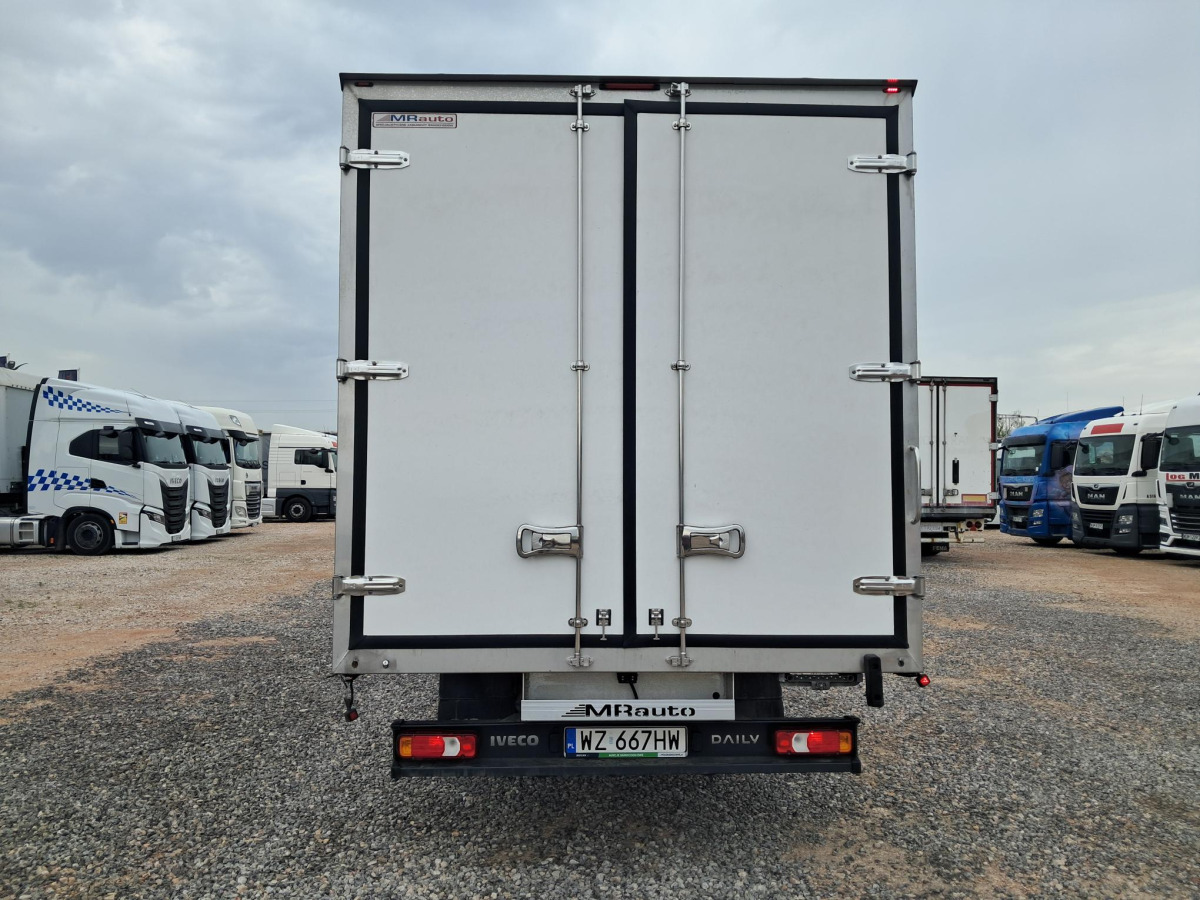IVECO DAILY IZOTERMICZNY - Dostavno vozilo hladnjača: slika IVECO DAILY IZOTERMICZNY - Dostavno vozilo hladnjača IVECO DAILY IZOTERMICZNY - Dostavno vozilo hladnjača: slika IVECO DAILY IZOTERMICZNY - Dostavno vozilo hladnjača