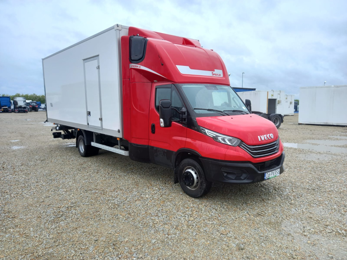 IVECO DAILY KONTENER Z WINDĄ - Dostavno vozilo sa zatvorenim sandukom: slika IVECO DAILY KONTENER Z WINDĄ - Dostavno vozilo sa zatvorenim sandukom IVECO DAILY KONTENER Z WINDĄ - Dostavno vozilo sa zatvorenim sandukom: slika IVECO DAILY KONTENER Z WINDĄ - Dostavno vozilo sa zatvorenim sandukom