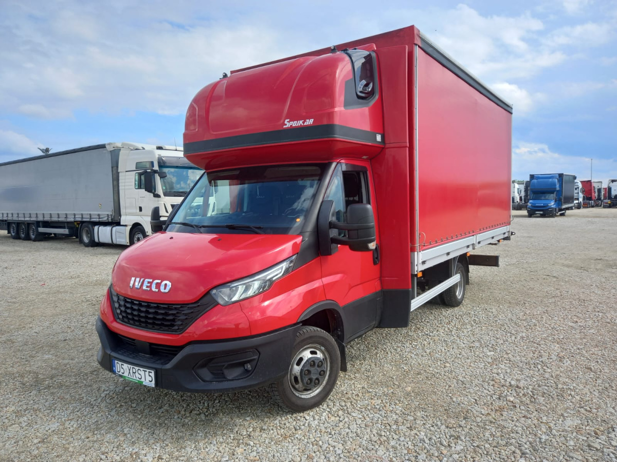 IVECO/JUSAM STANISŁAWJURKOWSKI 50C18/JU06 PLANDEKA - Dostavno vozilo s ceradom: slika IVECO/JUSAM STANISŁAWJURKOWSKI 50C18/JU06 PLANDEKA - Dostavno vozilo s ceradom IVECO/JUSAM STANISŁAWJURKOWSKI 50C18/JU06 PLANDEKA - Dostavno vozilo s ceradom: slika IVECO/JUSAM STANISŁAWJURKOWSKI 50C18/JU06 PLANDEKA - Dostavno vozilo s ceradom