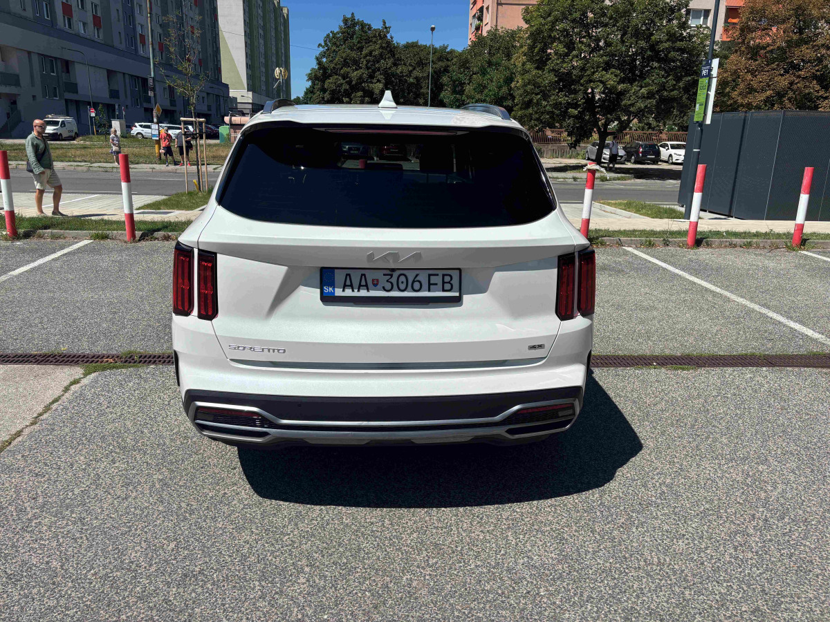 KIA SORENTO SUV - SUV: slika KIA SORENTO SUV - SUV KIA SORENTO SUV - SUV: slika KIA SORENTO SUV - SUV