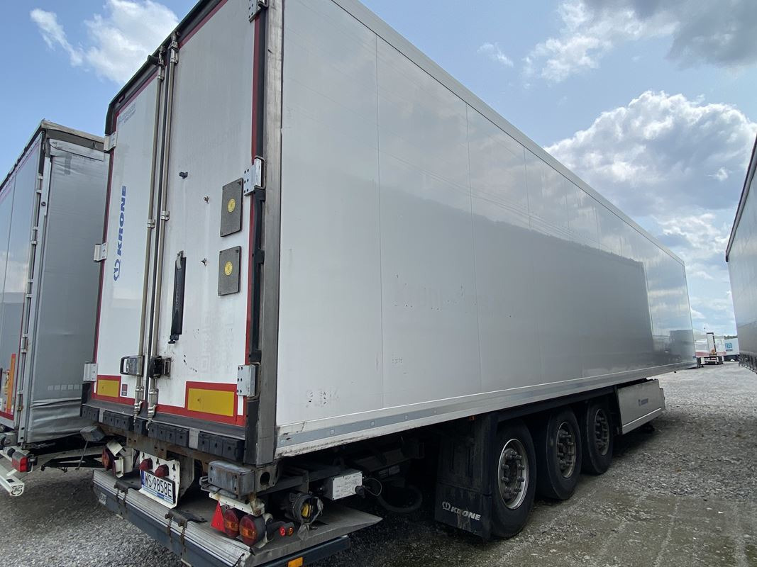 KRONE SD CHŁODNIA - Prikolica hladnjača: slika KRONE SD CHŁODNIA - Prikolica hladnjača KRONE SD CHŁODNIA - Prikolica hladnjača: slika KRONE SD CHŁODNIA - Prikolica hladnjača