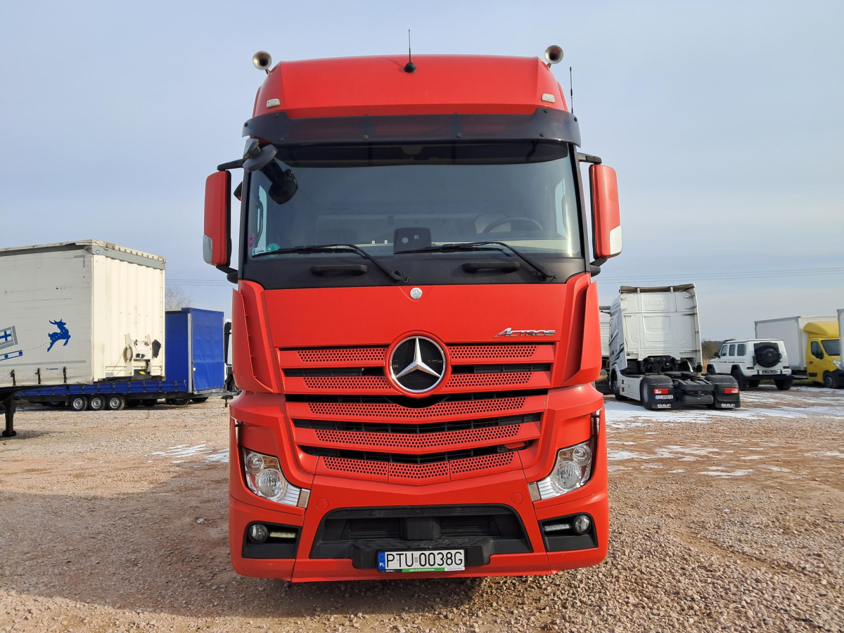 MERCEDES BENZ ACTROS BDF - Transporter kontejnera/ Kamion s izmjenjivim sanducima: slika MERCEDES BENZ ACTROS BDF - Transporter kontejnera/ Kamion s izmjenjivim sanducima MERCEDES BENZ ACTROS BDF - Transporter kontejnera/ Kamion s izmjenjivim sanducima: slika MERCEDES BENZ ACTROS BDF - Transporter kontejnera/ Kamion s izmjenjivim sanducima