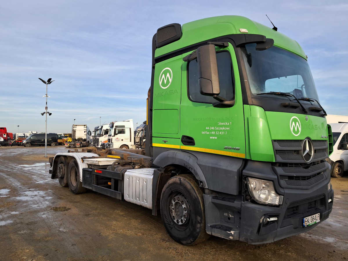 MERCEDES BENZ ACTROS HAKOWIEC - Kamion s kukastom dizalicom: slika MERCEDES BENZ ACTROS HAKOWIEC - Kamion s kukastom dizalicom MERCEDES BENZ ACTROS HAKOWIEC - Kamion s kukastom dizalicom: slika MERCEDES BENZ ACTROS HAKOWIEC - Kamion s kukastom dizalicom