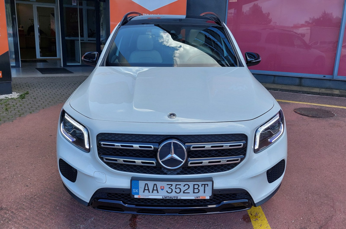 MERCEDES BENZ GLB SUV - SUV: slika MERCEDES BENZ GLB SUV - SUV MERCEDES BENZ GLB SUV - SUV: slika MERCEDES BENZ GLB SUV - SUV