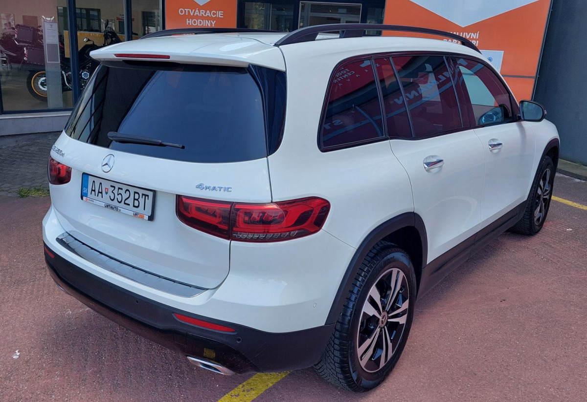 MERCEDES BENZ GLB SUV - SUV: slika MERCEDES BENZ GLB SUV - SUV MERCEDES BENZ GLB SUV - SUV: slika MERCEDES BENZ GLB SUV - SUV