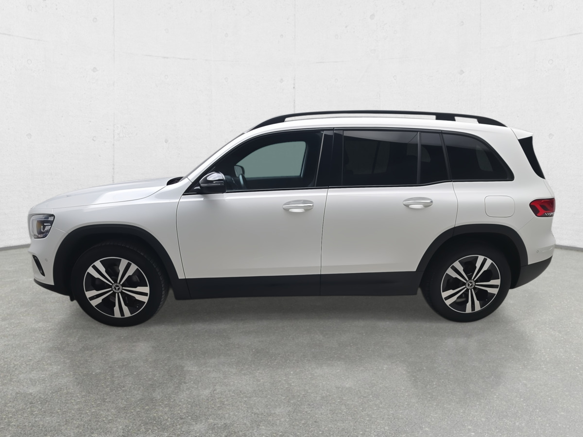 MERCEDES BENZ GLB SUV - SUV: slika MERCEDES BENZ GLB SUV - SUV MERCEDES BENZ GLB SUV - SUV: slika MERCEDES BENZ GLB SUV - SUV