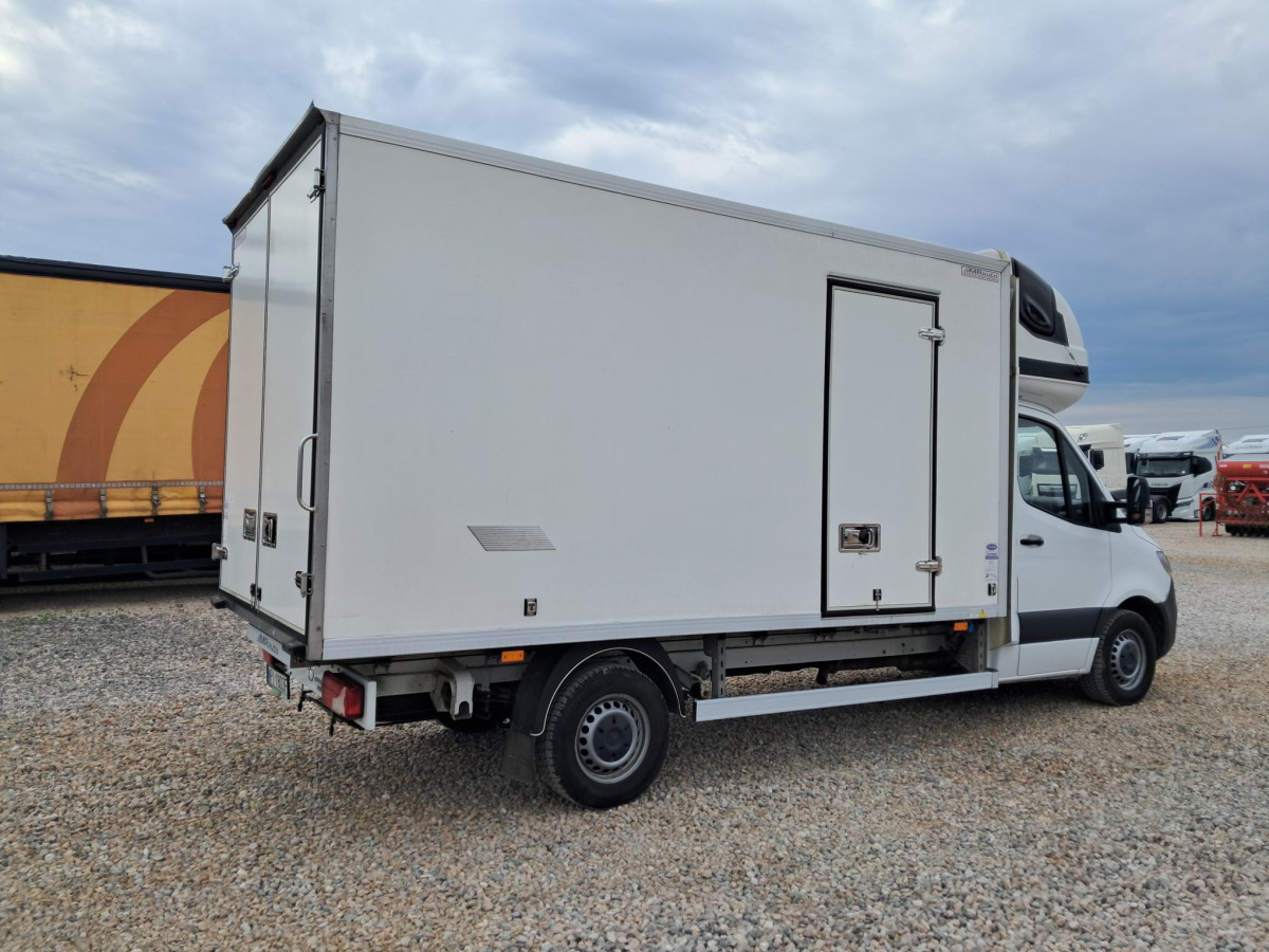 MERCEDES BENZ SPRINTER CHŁODNIA/IZOTERMA - Dostavno vozilo hladnjača: slika MERCEDES BENZ SPRINTER CHŁODNIA/IZOTERMA - Dostavno vozilo hladnjača MERCEDES BENZ SPRINTER CHŁODNIA/IZOTERMA - Dostavno vozilo hladnjača: slika MERCEDES BENZ SPRINTER CHŁODNIA/IZOTERMA - Dostavno vozilo hladnjača
