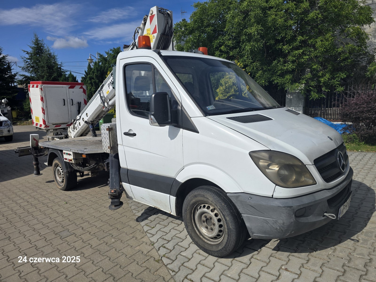 MERCEDES BENZ SPRINTER SPECJALNY - Podizna platforma montirana na kamion: slika MERCEDES BENZ SPRINTER SPECJALNY - Podizna platforma montirana na kamion MERCEDES BENZ SPRINTER SPECJALNY - Podizna platforma montirana na kamion: slika MERCEDES BENZ SPRINTER SPECJALNY - Podizna platforma montirana na kamion