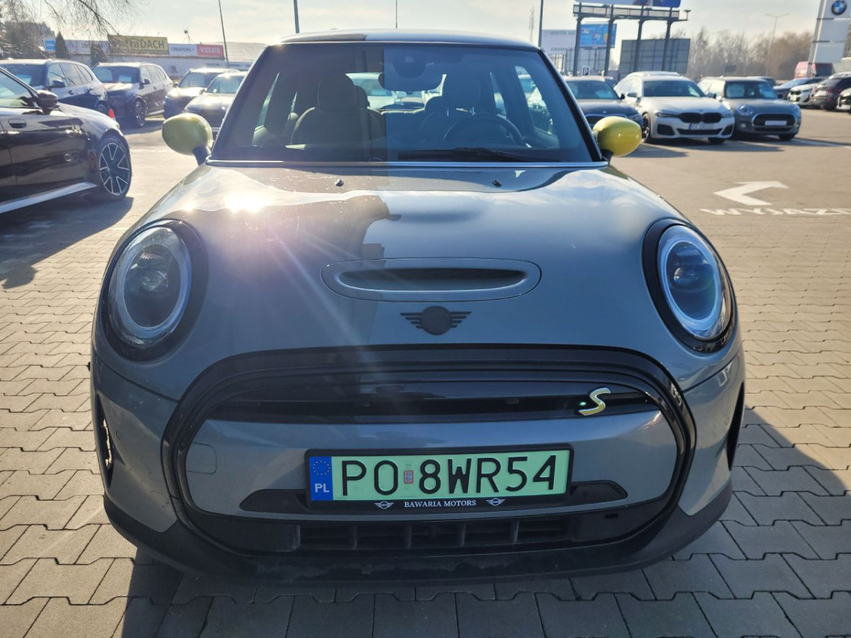 MINI Cooper SE Classic Trim HATCHBACK - Hatchback: slika MINI Cooper SE Classic Trim HATCHBACK - Hatchback MINI Cooper SE Classic Trim HATCHBACK - Hatchback: slika MINI Cooper SE Classic Trim HATCHBACK - Hatchback