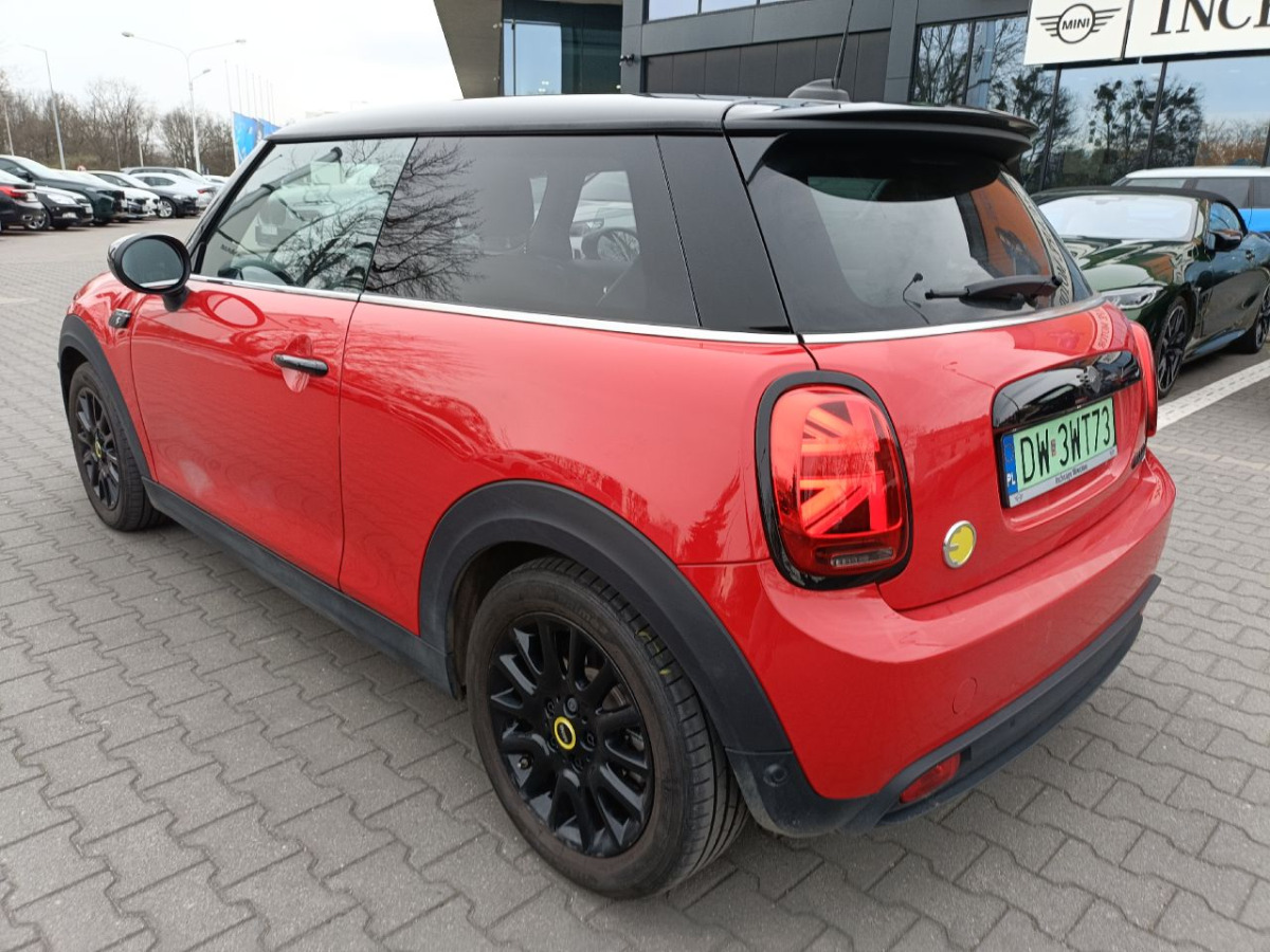 MINI Cooper SE HATCHBACK - Hatchback: slika MINI Cooper SE HATCHBACK - Hatchback MINI Cooper SE HATCHBACK - Hatchback: slika MINI Cooper SE HATCHBACK - Hatchback