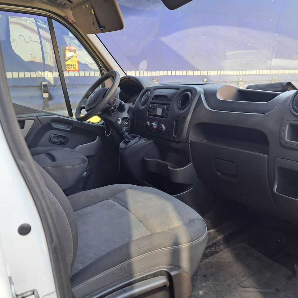 Dostavno vozilo s ceradom RENAULT MASTER PLANDEKA: slika Dostavno vozilo s ceradom RENAULT MASTER PLANDEKA