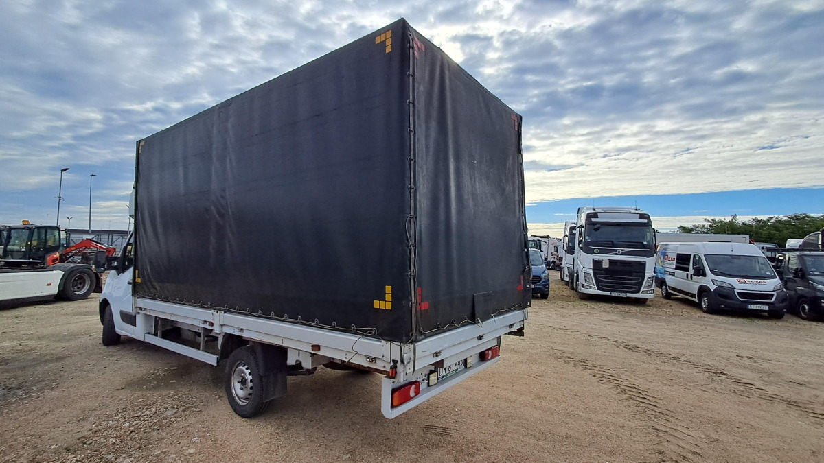 Dostavno vozilo s ceradom RENAULT Master PLANDEKA: slika Dostavno vozilo s ceradom RENAULT Master PLANDEKA