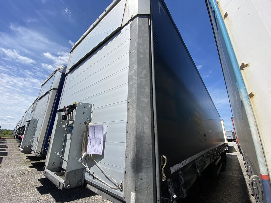 SCHMITZ CARGOBULL SCB S3T FIRANA - Prikolica s ceradom: slika SCHMITZ CARGOBULL SCB S3T FIRANA - Prikolica s ceradom SCHMITZ CARGOBULL SCB S3T FIRANA - Prikolica s ceradom: slika SCHMITZ CARGOBULL SCB S3T FIRANA - Prikolica s ceradom