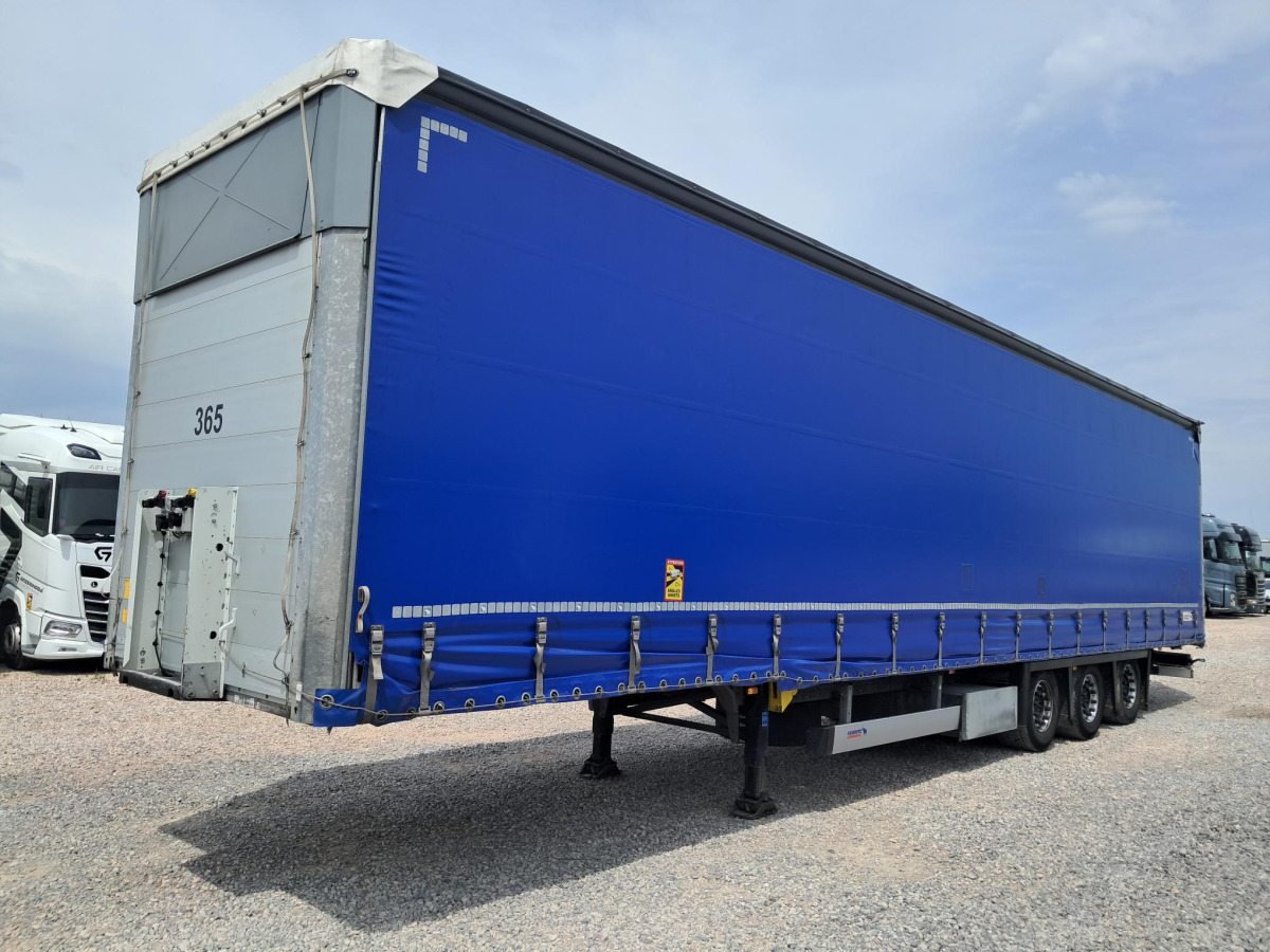 SCHMITZ CARGOBULL SCBS3T KURTYNOWA - Prikolica s ceradom: slika SCHMITZ CARGOBULL SCBS3T KURTYNOWA - Prikolica s ceradom SCHMITZ CARGOBULL SCBS3T KURTYNOWA - Prikolica s ceradom: slika SCHMITZ CARGOBULL SCBS3T KURTYNOWA - Prikolica s ceradom