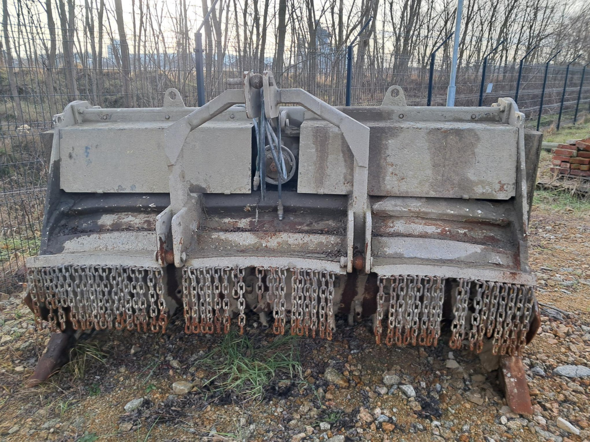 Stabilizator gruntu TOZAMET FG-650B – 2400 mm – 650 mm – wał 310 obr/min - Stabilizator tla: slika Stabilizator gruntu TOZAMET FG-650B – 2400 mm – 650 mm – wał 310 obr/min - Stabilizator tla Stabilizator gruntu TOZAMET FG-650B – 2400 mm – 650 mm – wał 310 obr/min - Stabilizator tla: slika Stabilizator gruntu TOZAMET FG-650B – 2400 mm – 650 mm – wał 310 obr/min - Stabilizator tla