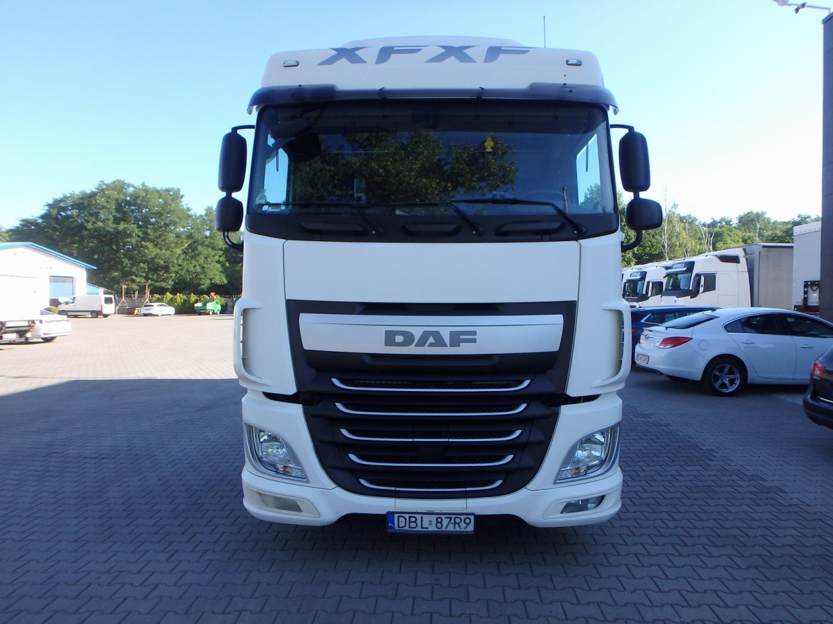 DAF XF 460 CIĄGNIK SIODŁOWY - Tegljač: slika DAF XF 460 CIĄGNIK SIODŁOWY - Tegljač DAF XF 460 CIĄGNIK SIODŁOWY - Tegljač: slika DAF XF 460 CIĄGNIK SIODŁOWY - Tegljač