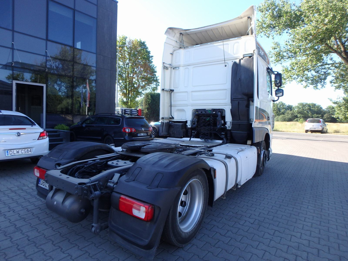 DAF XF 460 CIĄGNIK SIODŁOWY - Tegljač: slika DAF XF 460 CIĄGNIK SIODŁOWY - Tegljač DAF XF 460 CIĄGNIK SIODŁOWY - Tegljač: slika DAF XF 460 CIĄGNIK SIODŁOWY - Tegljač