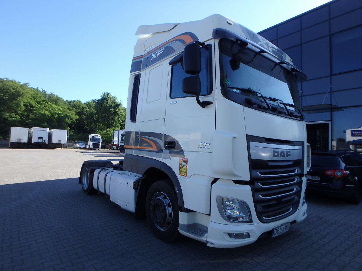 DAF XF 460 CIĄGNIK SIODŁOWY - Tegljač: slika DAF XF 460 CIĄGNIK SIODŁOWY - Tegljač DAF XF 460 CIĄGNIK SIODŁOWY - Tegljač: slika DAF XF 460 CIĄGNIK SIODŁOWY - Tegljač