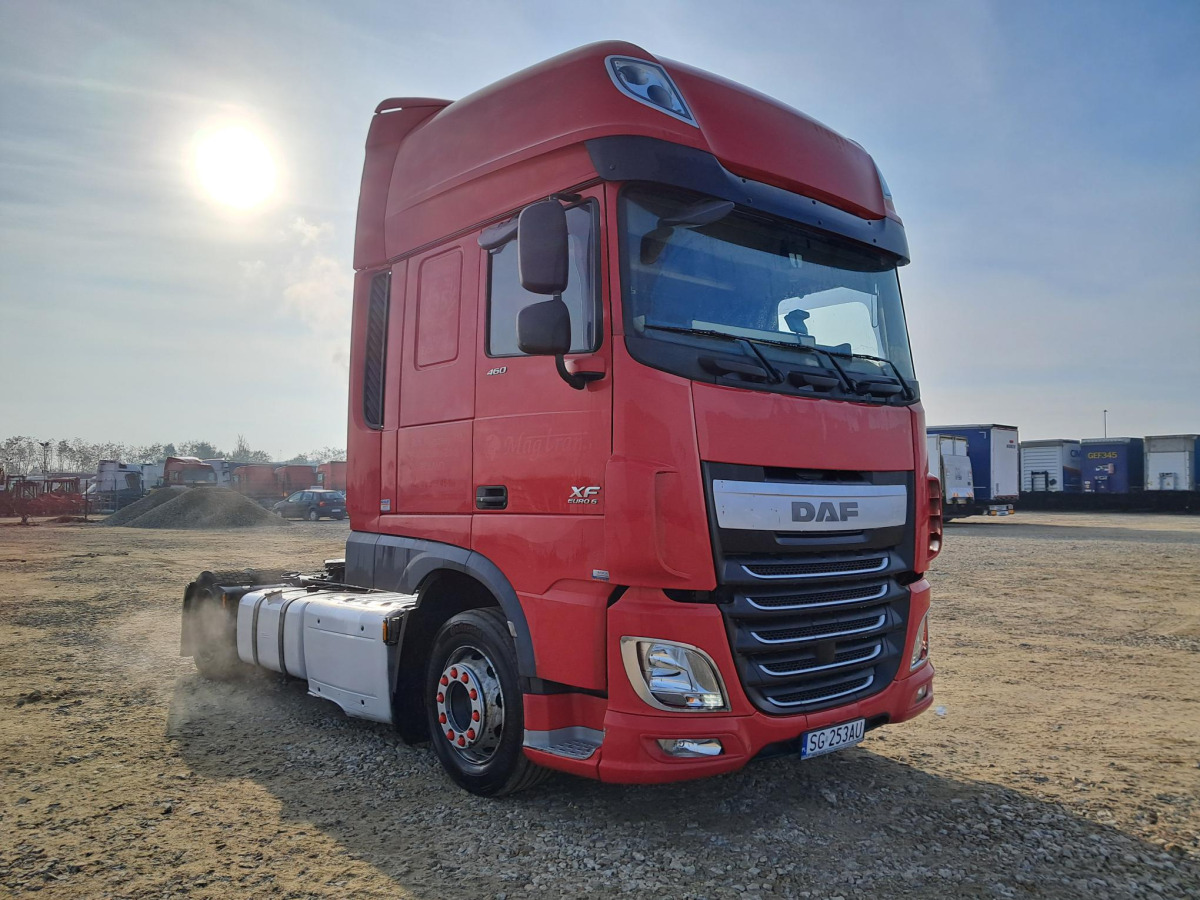 DAF XF 460 FT CIĄGNIK SIODŁOWY - Tegljač: slika DAF XF 460 FT CIĄGNIK SIODŁOWY - Tegljač DAF XF 460 FT CIĄGNIK SIODŁOWY - Tegljač: slika DAF XF 460 FT CIĄGNIK SIODŁOWY - Tegljač
