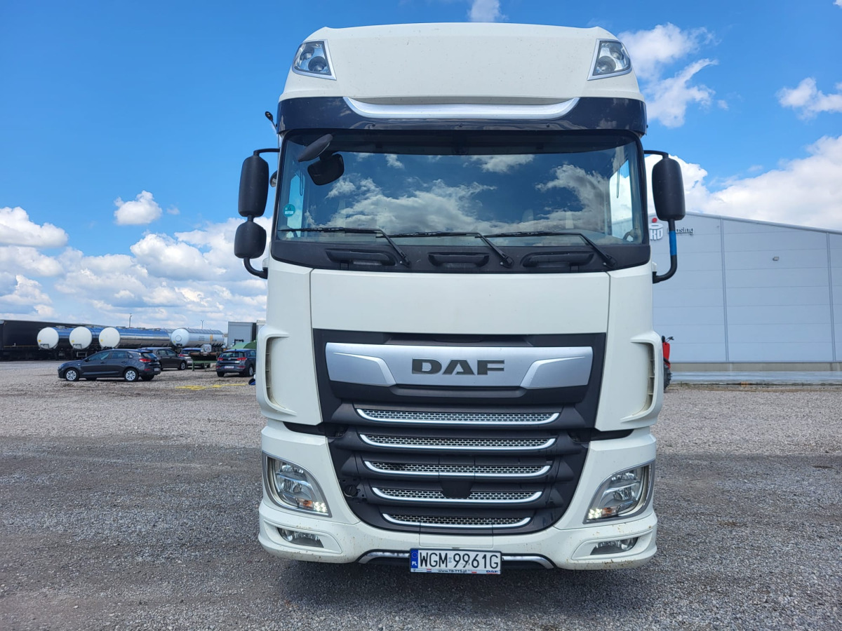DAF XF 480 FT 4X2 SUPER SPACE CAB CIĄGNIK SIODŁOWY - Tegljač: slika DAF XF 480 FT 4X2 SUPER SPACE CAB CIĄGNIK SIODŁOWY - Tegljač DAF XF 480 FT 4X2 SUPER SPACE CAB CIĄGNIK SIODŁOWY - Tegljač: slika DAF XF 480 FT 4X2 SUPER SPACE CAB CIĄGNIK SIODŁOWY - Tegljač