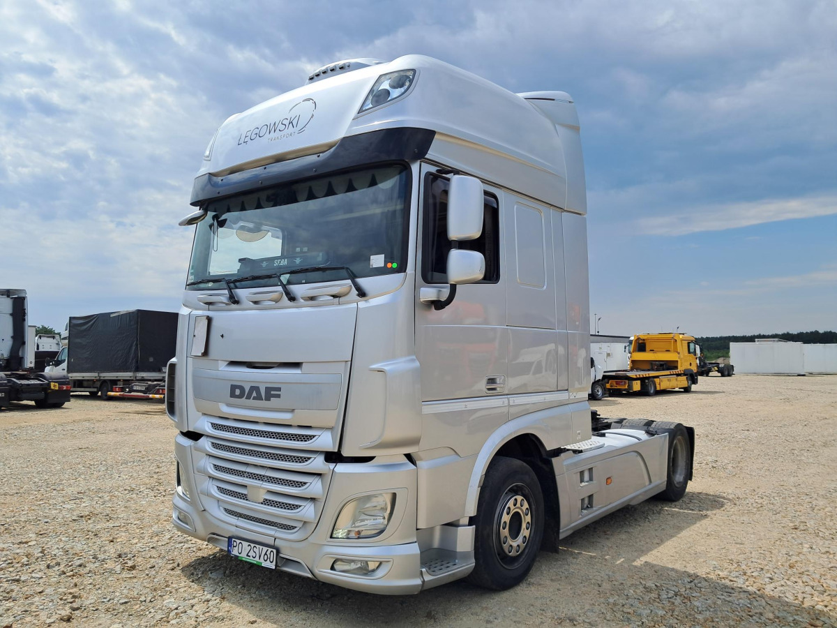 DAF XF 510 CIĄGNIK SIODŁOWY - Tegljač: slika DAF XF 510 CIĄGNIK SIODŁOWY - Tegljač DAF XF 510 CIĄGNIK SIODŁOWY - Tegljač: slika DAF XF 510 CIĄGNIK SIODŁOWY - Tegljač