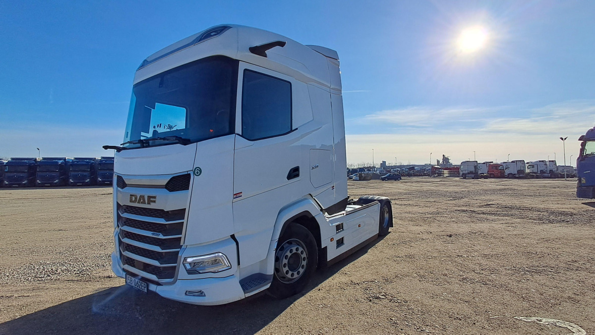DAF XG 480 FT CIĄGNIK SIODŁOWY - Tegljač: slika DAF XG 480 FT CIĄGNIK SIODŁOWY - Tegljač DAF XG 480 FT CIĄGNIK SIODŁOWY - Tegljač: slika DAF XG 480 FT CIĄGNIK SIODŁOWY - Tegljač