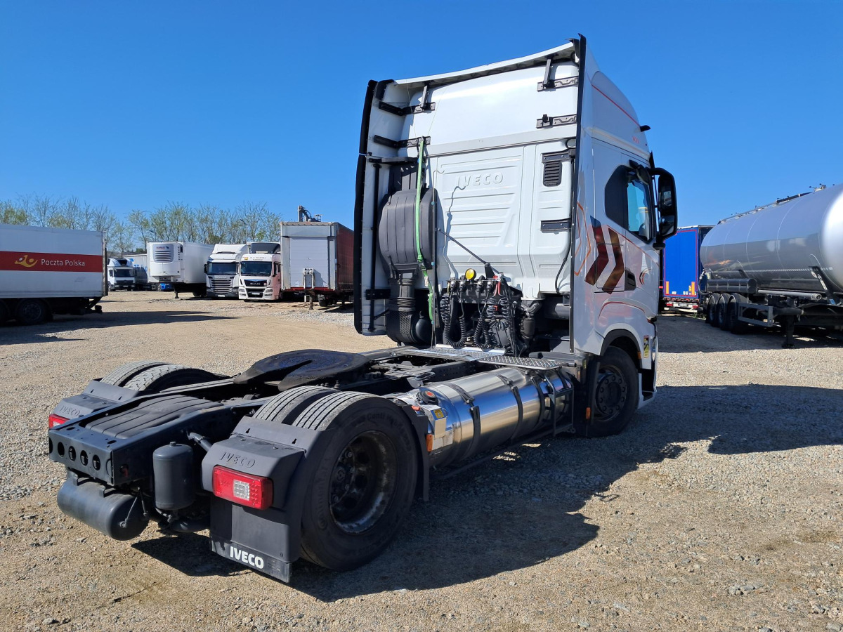 IVECO AS440ST/FP LT LNG CIĄGNIK SIODŁOWY - Tegljač: slika IVECO AS440ST/FP LT LNG CIĄGNIK SIODŁOWY - Tegljač IVECO AS440ST/FP LT LNG CIĄGNIK SIODŁOWY - Tegljač: slika IVECO AS440ST/FP LT LNG CIĄGNIK SIODŁOWY - Tegljač