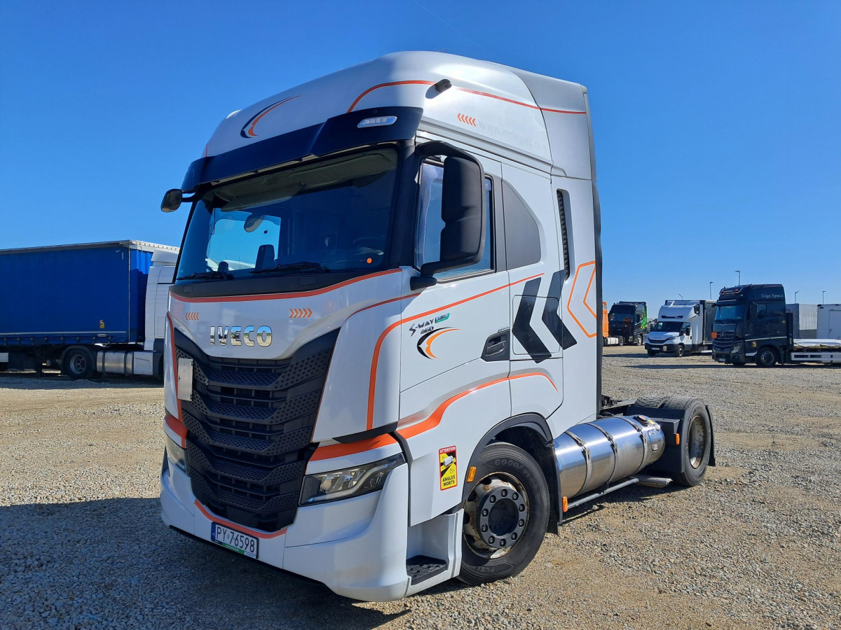 IVECO AS440ST/FP LT LNG CIĄGNIK SIODŁOWY - Tegljač: slika IVECO AS440ST/FP LT LNG CIĄGNIK SIODŁOWY - Tegljač IVECO AS440ST/FP LT LNG CIĄGNIK SIODŁOWY - Tegljač: slika IVECO AS440ST/FP LT LNG CIĄGNIK SIODŁOWY - Tegljač