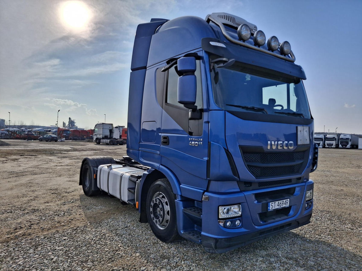IVECO AS440ST/P CIĄGNIK SIODŁOWY - Tegljač: slika IVECO AS440ST/P CIĄGNIK SIODŁOWY - Tegljač IVECO AS440ST/P CIĄGNIK SIODŁOWY - Tegljač: slika IVECO AS440ST/P CIĄGNIK SIODŁOWY - Tegljač