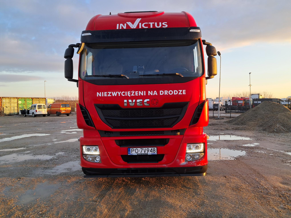 IVECO AS440T/P CIĄGNIK SIODŁOWY - Tegljač: slika IVECO AS440T/P CIĄGNIK SIODŁOWY - Tegljač IVECO AS440T/P CIĄGNIK SIODŁOWY - Tegljač: slika IVECO AS440T/P CIĄGNIK SIODŁOWY - Tegljač