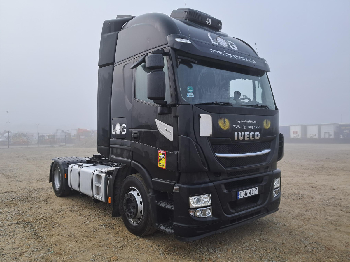 IVECO AS440T/P CIĄGNIK SIODŁOWY - Tegljač: slika IVECO AS440T/P CIĄGNIK SIODŁOWY - Tegljač IVECO AS440T/P CIĄGNIK SIODŁOWY - Tegljač: slika IVECO AS440T/P CIĄGNIK SIODŁOWY - Tegljač