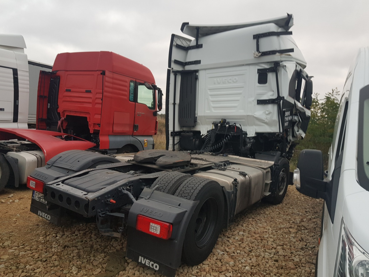 IVECO S-WAY CIĄGNIK SIODŁOWY - Tegljač: slika IVECO S-WAY CIĄGNIK SIODŁOWY - Tegljač IVECO S-WAY CIĄGNIK SIODŁOWY - Tegljač: slika IVECO S-WAY CIĄGNIK SIODŁOWY - Tegljač